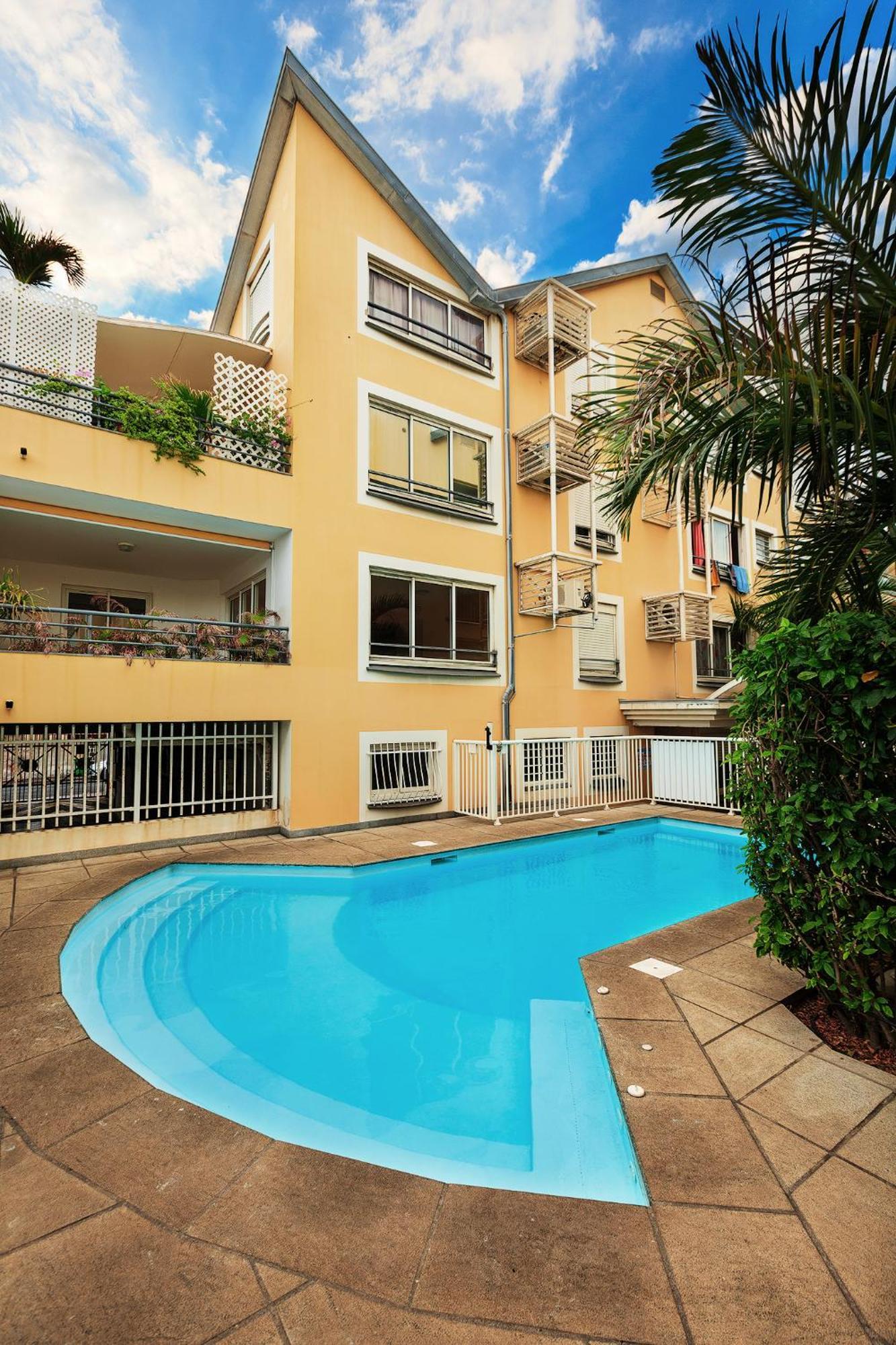Jade - Appt 2 Chb - 4 Personnes - A 200 M Du Lagon De Saint-Pierre - Residence Avec Belle Piscine Et Parking Prive - Sur Le Front De Mer Et A 2 Pas Du Centre-Ville De St-Pierre Luaran gambar